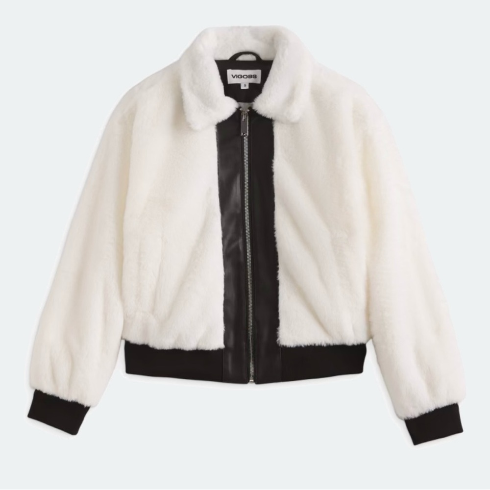 Vigoss White and Black Cozy Sherpa Jacket